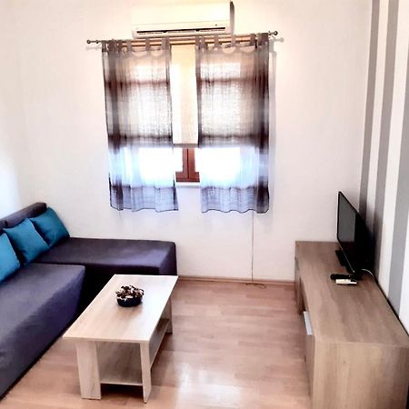 Apartments Belic With Pool เยลซา ภายนอก รูปภาพ