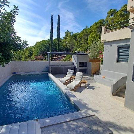 Apartments Belic With Pool เยลซา ภายนอก รูปภาพ