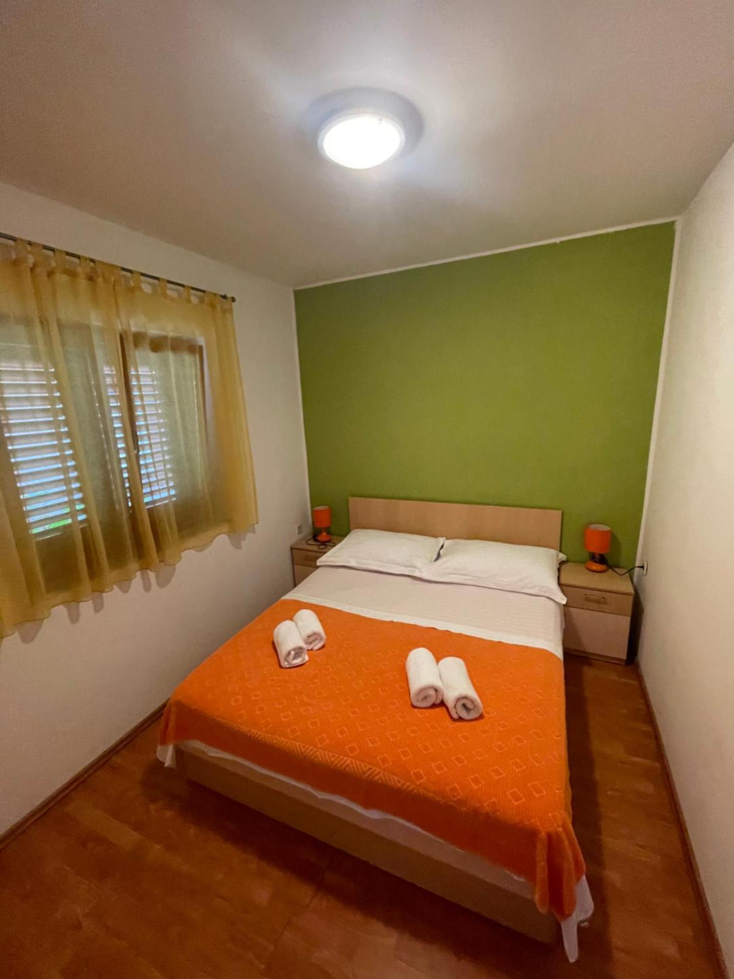 Apartments Belic With Pool เยลซา ภายนอก รูปภาพ